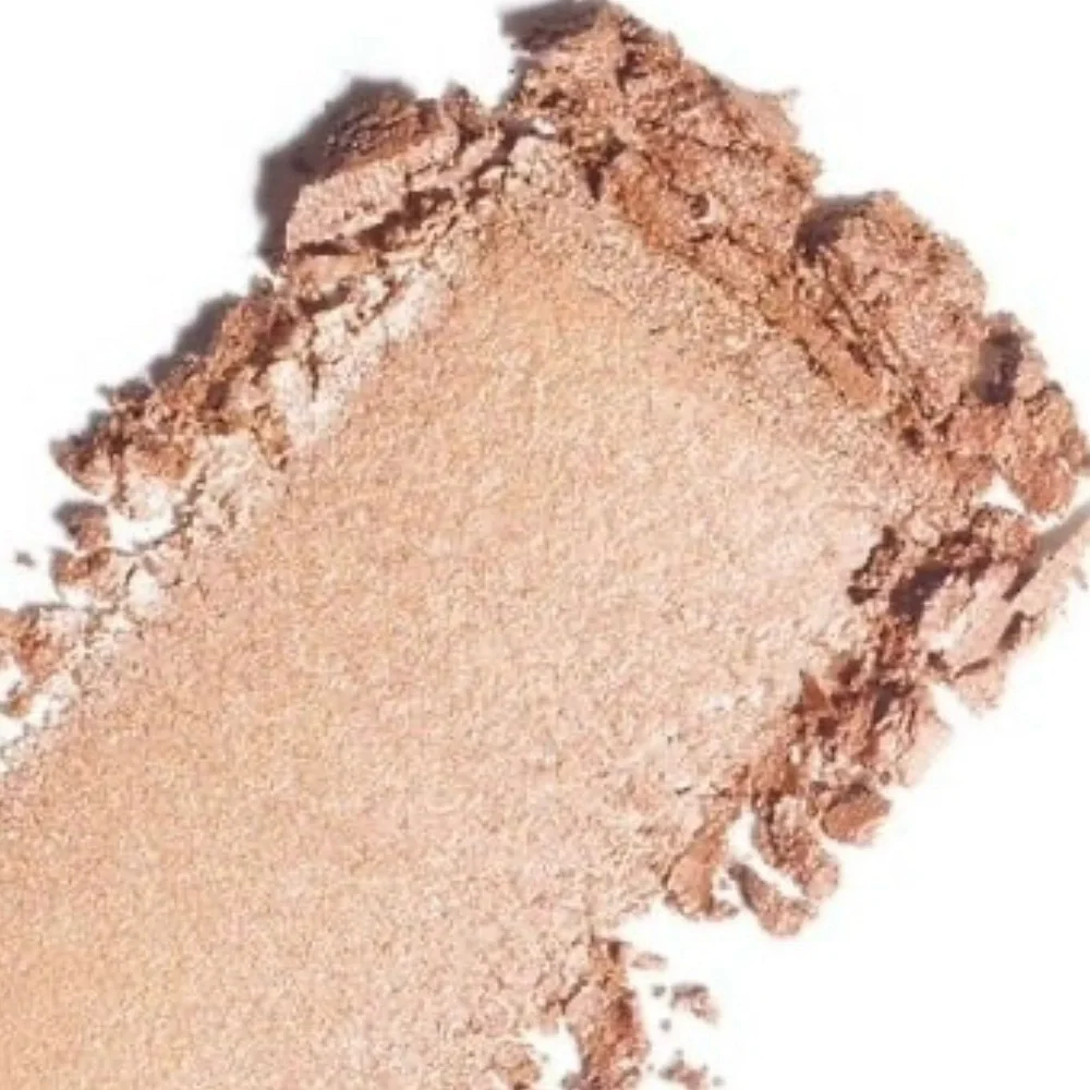 MAC ~’WHITE HAUTE’ Foiled Shadow ~ DISCONTINUED ~ Full Size 3 g ~ RARE & HTF NIB